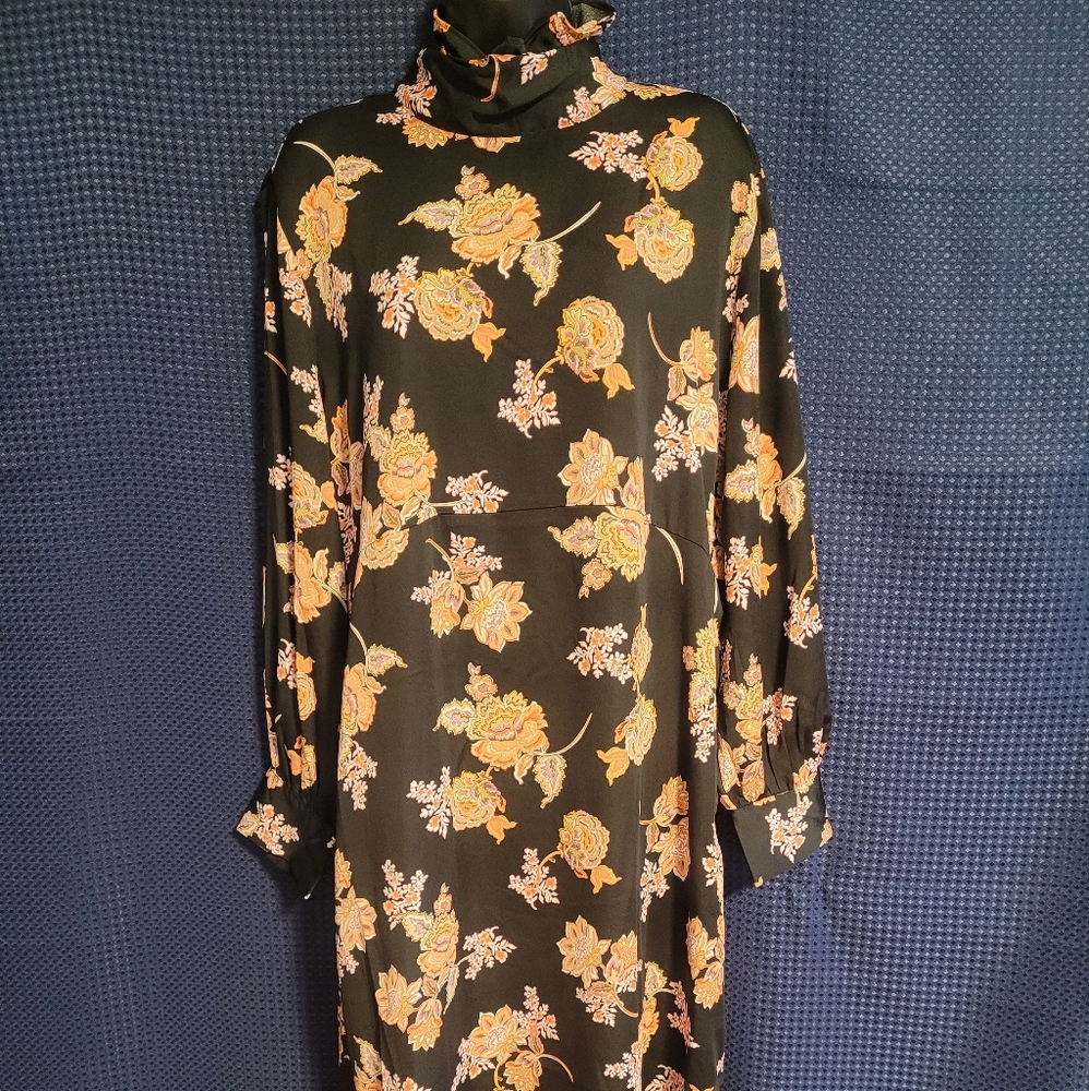 NWT Who What Wear Black Floral Midi Dress